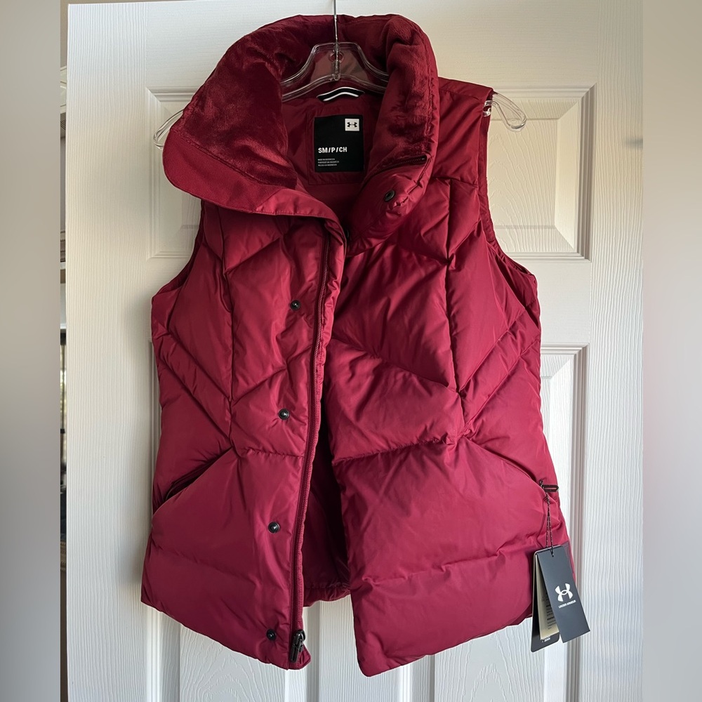 Women’s Under Armour puffer vest. NWT